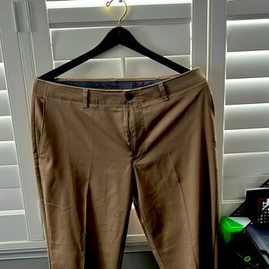 Ben Hogan khakis size 3630 hardly worn